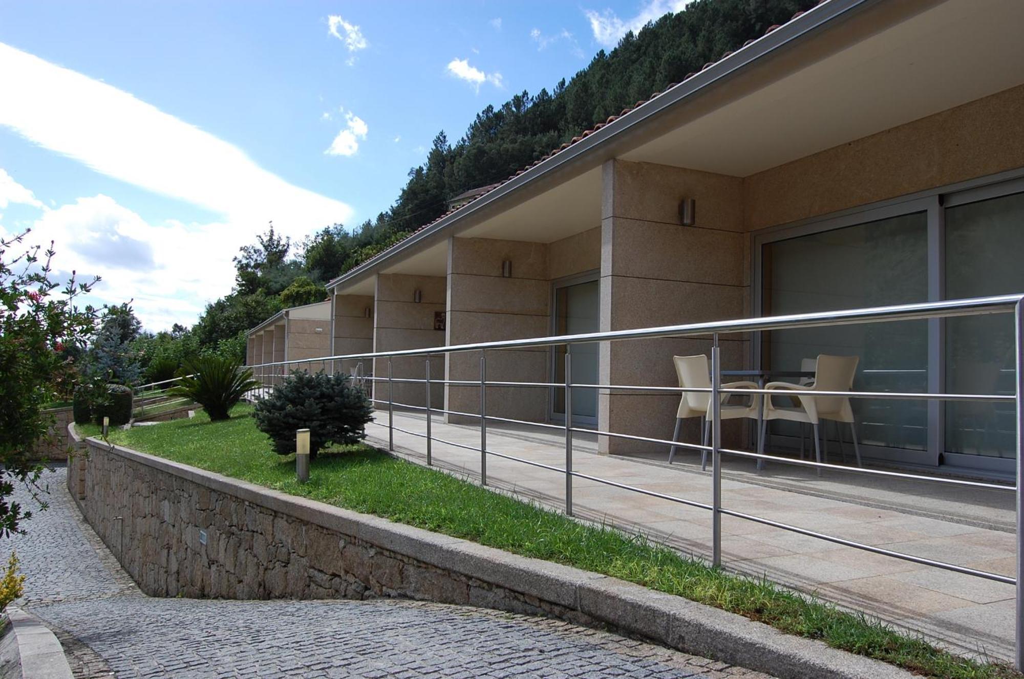 Casinhas Do Geres Apartment Exterior photo